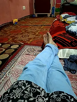 Snapshot of ohana143 chatting on 02-14-25, 12:57 ohana143 online show from 02-14-25, 12:57