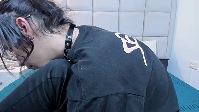 Snapshot of Hecatee_77 chatting on 01-21-25, 07:17 Hecatee 77 online show from 01-21-25, 07:17