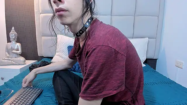 Snapshot of Hecatee_77 chatting on 01-29-25, 07:22 Hecatee 77 online show from 01-29-25, 07:22