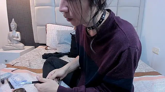 Snapshot of Hecatee_77 chatting on 02-03-25, 07:21 Hecatee 77 online show from 02-03-25, 07:21