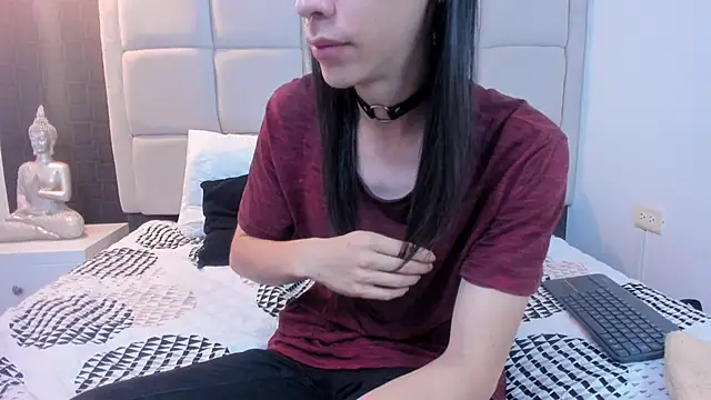 Snapshot of Hecatee_77 chatting on 03-18-25, 07:53 Hecatee 77 online show from 03-18-25, 07:53