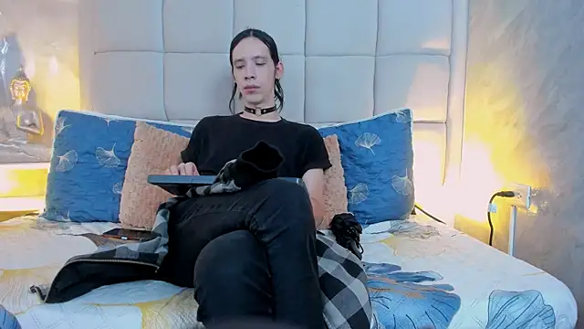 Snapshot of Hecatee_77 chatting on 10-06-25, 07:55 Hecatee 77 online show from 10-06-25, 07:55