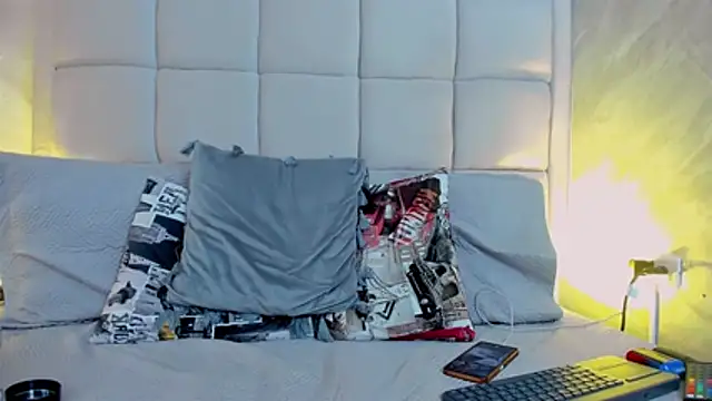 Snapshot of Hecatee_77 chatting on 11-07-25, 07:36 Hecatee 77 online show from 11-07-25, 07:36