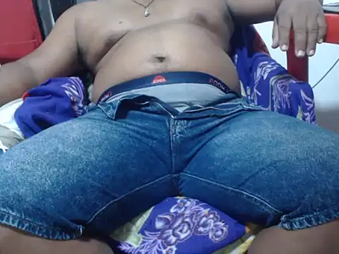 PONSE LATINO online show from 12-19-25, 04:47