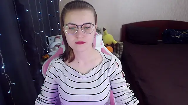 MissBrightShine online show from 02-11-25, 09:53