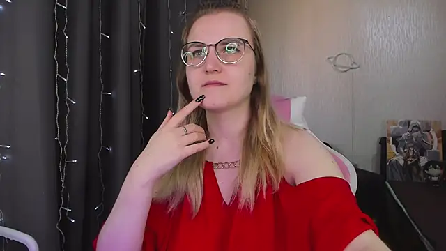 MissBrightShine online show from 04-19-26, 12:04