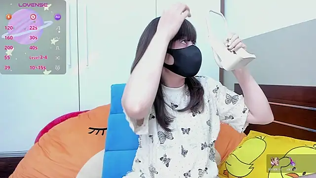 alonelove   online show from 10-01-25, 02:39