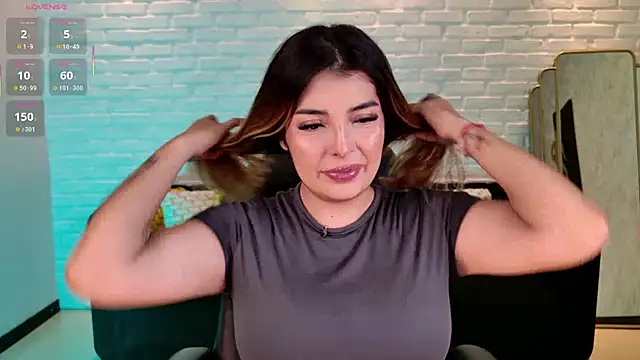 Snapshot of LisaMonroe_ chatting on 09-22-25, 08:22 LisaMonroe online show from 09-22-25, 08:22