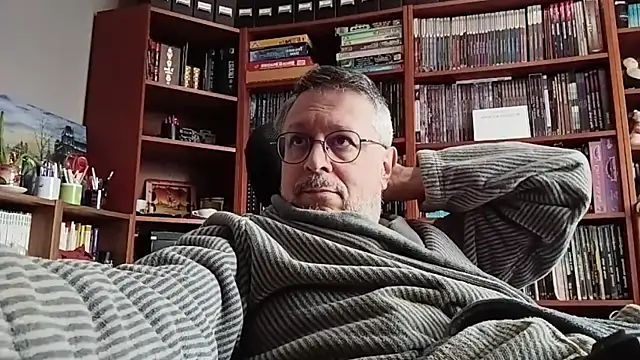 Mandra is a whore online show from 11-22-25, 10:25