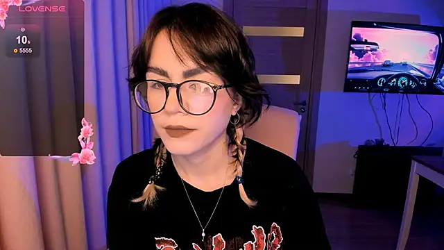 Snapshot of _selectrra chatting on 12-19-24, 06:45 selectrra online show from 12-19-24, 06:45