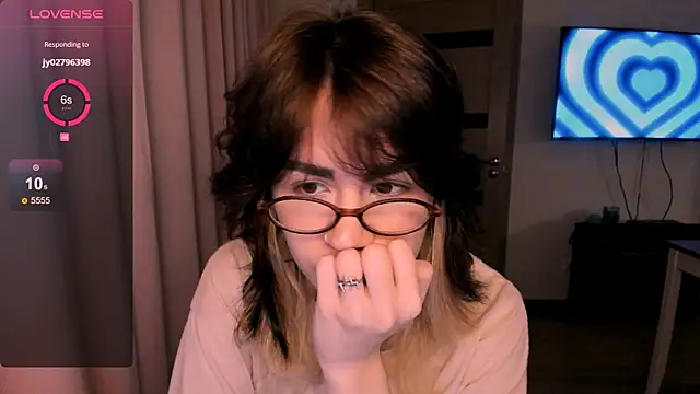 Snapshot of _selectrra chatting on 01-11-25, 02:25 selectrra online show from 01-11-25, 02:25