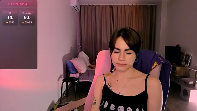 Snapshot of _selectrra chatting on 02-05-25, 04:14 selectrra online show from 02-05-25, 04:14