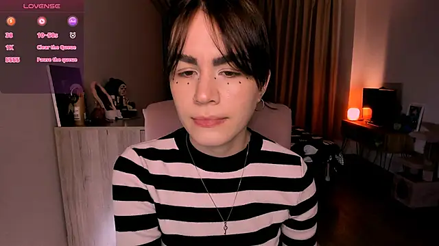 Snapshot of _selectrra chatting on 03-12-25, 12:47 selectrra online show from 03-12-25, 12:47