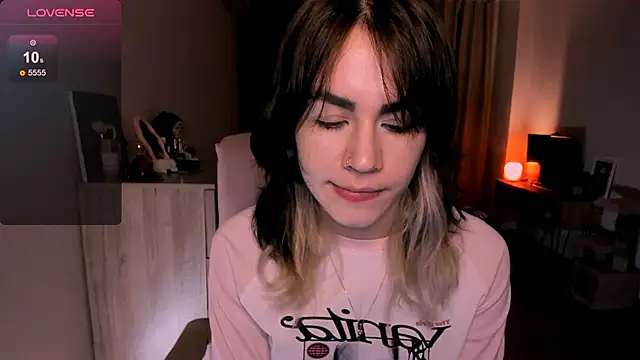 Snapshot of _selectrra chatting on 03-13-25, 02:55 selectrra online show from 03-13-25, 02:55