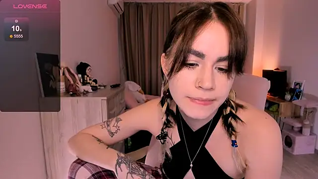 Snapshot of _selectrra chatting on 03-21-25, 03:24 selectrra online show from 03-21-25, 03:24