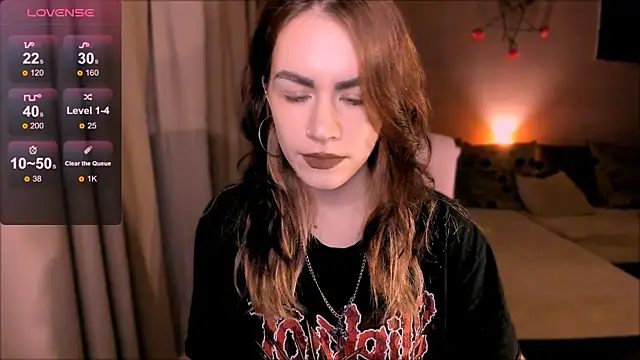 Snapshot of _selectrra chatting on 09-28-25, 03:50 selectrra online show from 09-28-25, 03:50