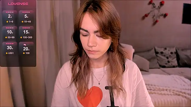 Snapshot of _selectrra chatting on 10-25-25, 08:03 selectrra online show from 10-25-25, 08:03