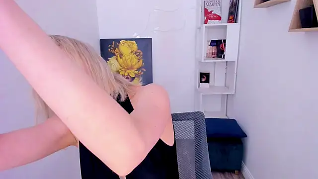 FloweryLove 1 online show from 03-11-25, 07:25