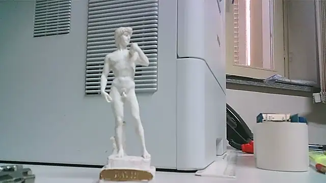 Snapshot of Gregcam chatting on 03-28-26, 09:09 Gregcam online show from 03-28-26, 09:09