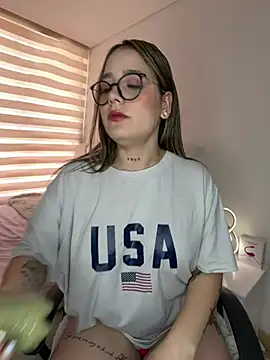 Zoe olsen online show from 04-18-26, 05:50