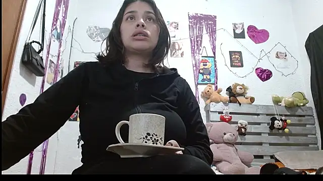 Saray extrovert  online show from 12-19-24, 04:56