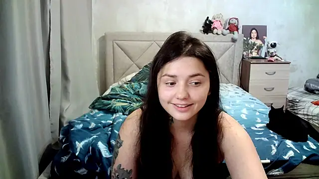 juliettkalen online show from 06-26-26, 03:44