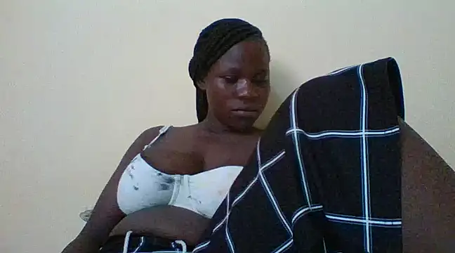 Snapshot of prettychic5 chatting on 01-28-25, 12:22 prettychic5 online show from 01-28-25, 12:22