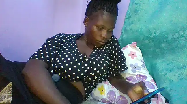 Snapshot of prettychic5 chatting on 03-08-25, 11:27 prettychic5 online show from 03-08-25, 11:27