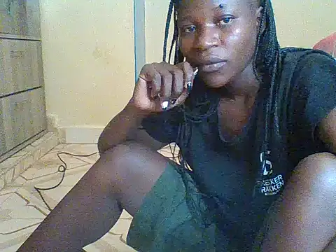 Snapshot of prettychic5 chatting on 11-12-25, 08:15 prettychic5 online show from 11-12-25, 08:15