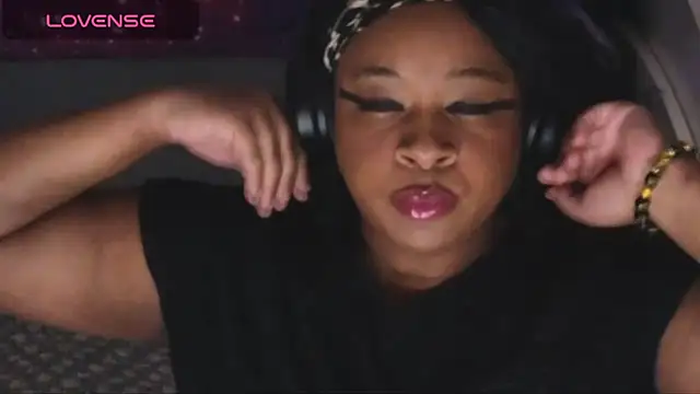 temptressbeauty24 online show from 12-06-24, 11:00