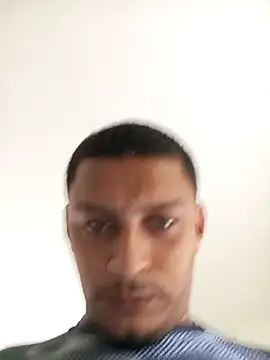 emrehliug12 online show from 03-11-26, 06:47