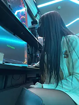 Snapshot of Asia-Lynn chatting on 01-14-26, 11:05 Asia-Lynn online show from 01-14-26, 11:05