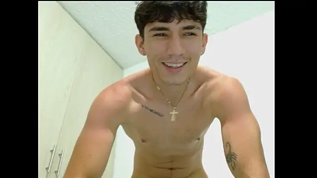 Snapshot of ChicoMaloFfF chatting on 10-07-25, 08:17 ChicoMaloFfF online show from 10-07-25, 08:17