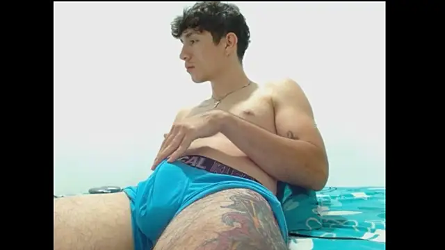 Snapshot of ChicoMaloFfF chatting on 10-24-25, 11:01 ChicoMaloFfF online show from 10-24-25, 11:01