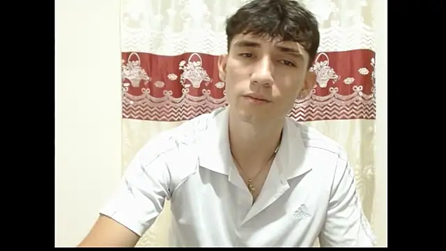 Snapshot of ChicoMaloFfF chatting on 11-29-25, 01:41 ChicoMaloFfF online show from 11-29-25, 01:41