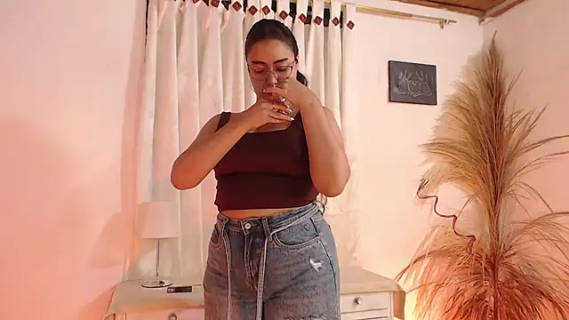  Kim  M online show from 04-17-26, 03:26