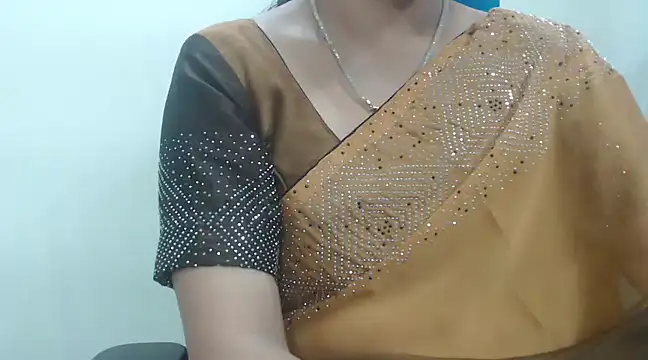 Snapshot of Lovely_Siri_23 chatting on 01-22-25, 07:35 Lovely Siri 23 online show from 01-22-25, 07:35