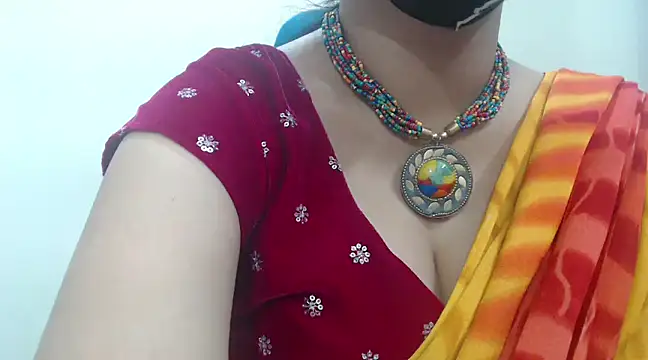 Snapshot of Lovely_Siri_23 chatting on 02-01-25, 03:39 Lovely Siri 23 online show from 02-01-25, 03:39