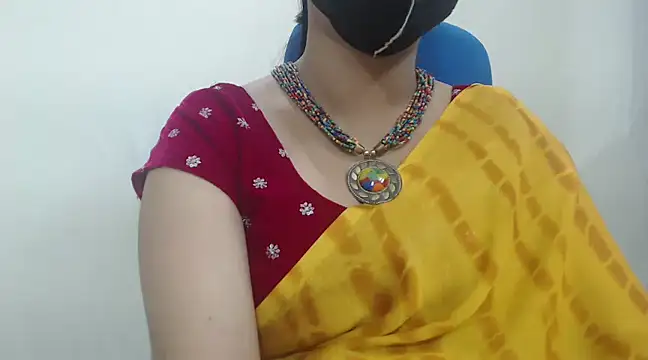 Snapshot of Lovely_Siri_23 chatting on 02-12-25, 03:16 Lovely Siri 23 online show from 02-12-25, 03:16