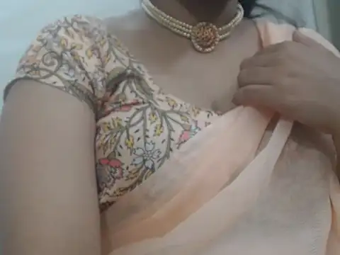 Lovely Siri 23 online show from 05-18-26, 05:24