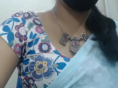 Lovely Siri 23 online show from 06-21-26, 02:19