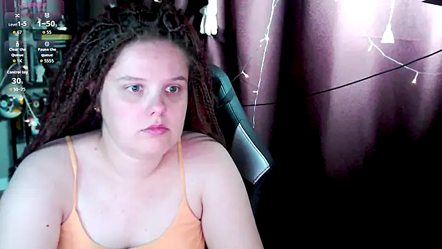 Snapshot of so_cute777 chatting on 09-18-25, 01:18 so cute777 online show from 09-18-25, 01:18