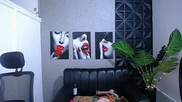 Valentinaa mature online show from 04-09-26, 06:19