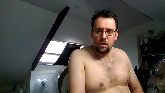 rdewaard81 online show from 11-28-25, 10:51