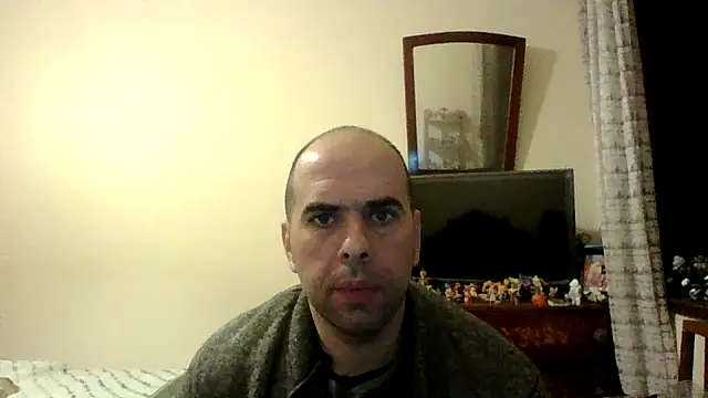Snapshot of sstrasser chatting on 12-22-24, 01:45 sstrasser online show from 12-22-24, 01:45