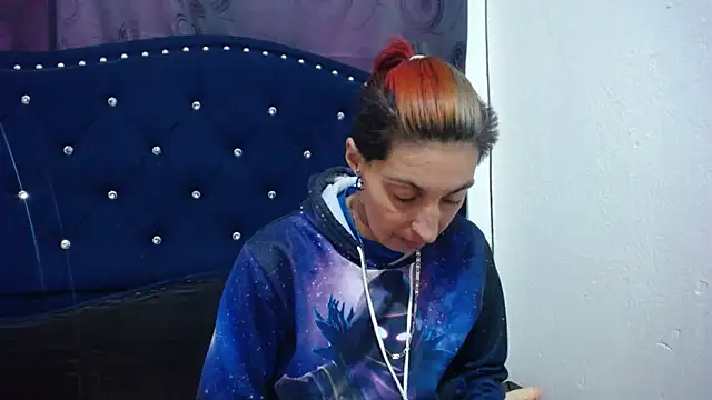 Snapshot of anyu1306 chatting on 12-19-24, 04:57 anyu1306 online show from 12-19-24, 04:57