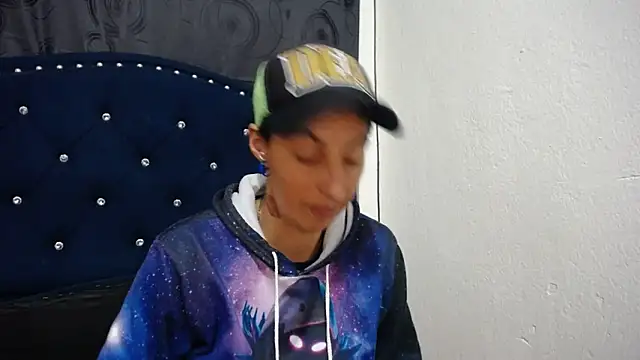 Snapshot of anyu1306 chatting on 01-04-25, 04:55 anyu1306 online show from 01-04-25, 04:55