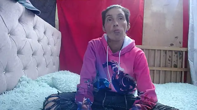 Snapshot of anyu1306 chatting on 10-16-25, 08:10 anyu1306 online show from 10-16-25, 08:10