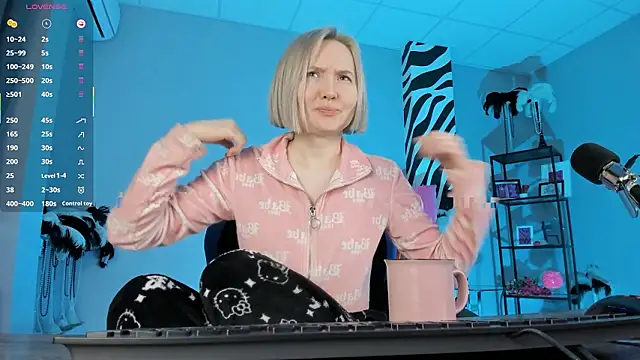 ReiYosimoto online show from 02-07-26, 05:49