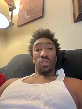 Snapshot of LawrenceBanques chatting on 01-15-25, 06:51 LawrenceBanques online show from 01-15-25, 06:51